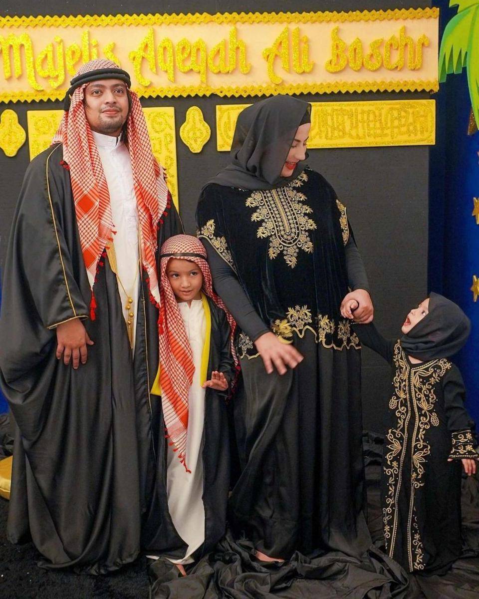 Aqiqah anak ketiga Tasyi Athasyi. (Instagram.com/tasyiiathasyia/)