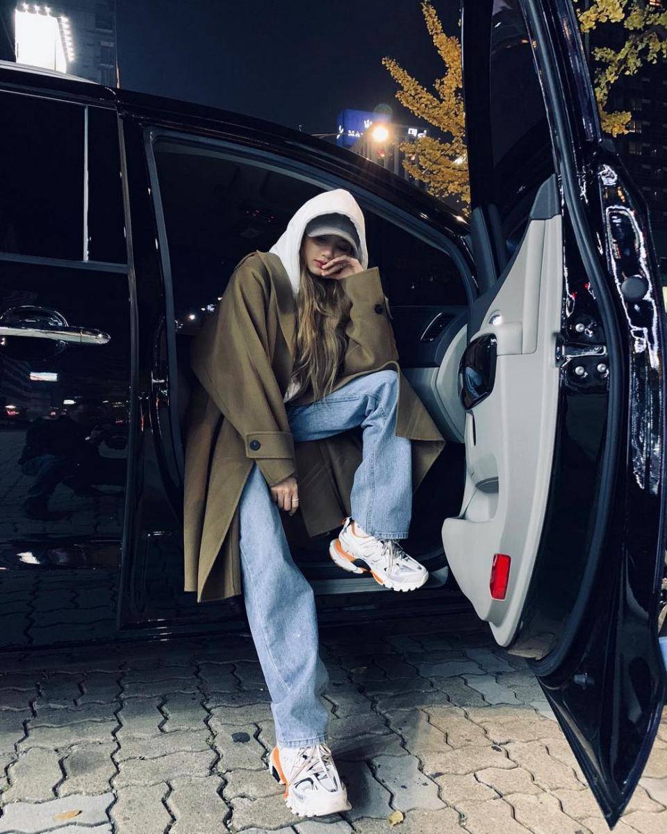 Lisa BLACKPINK (instagram.com/lalalalisa_m)