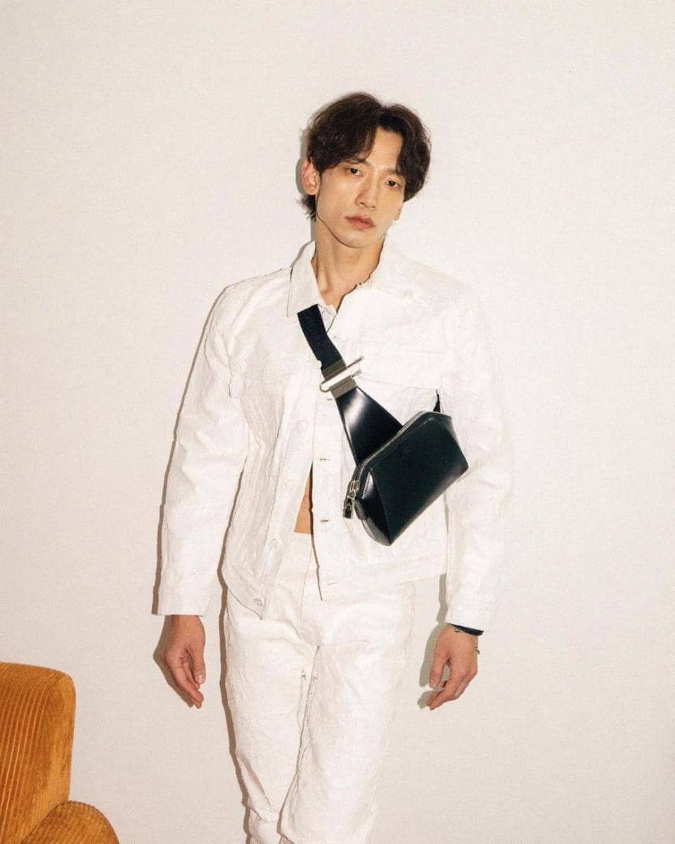 Rain (instagram.com/rain_oppa)