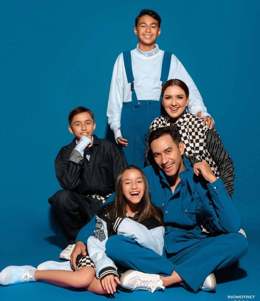 Anak Donna Agnesia dan Darius Sinathrya. (Instagram.com/dagnesia/)
