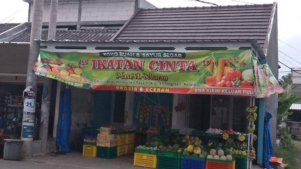kelakuan tukang buah (twitter.com/txtdrkuliner)