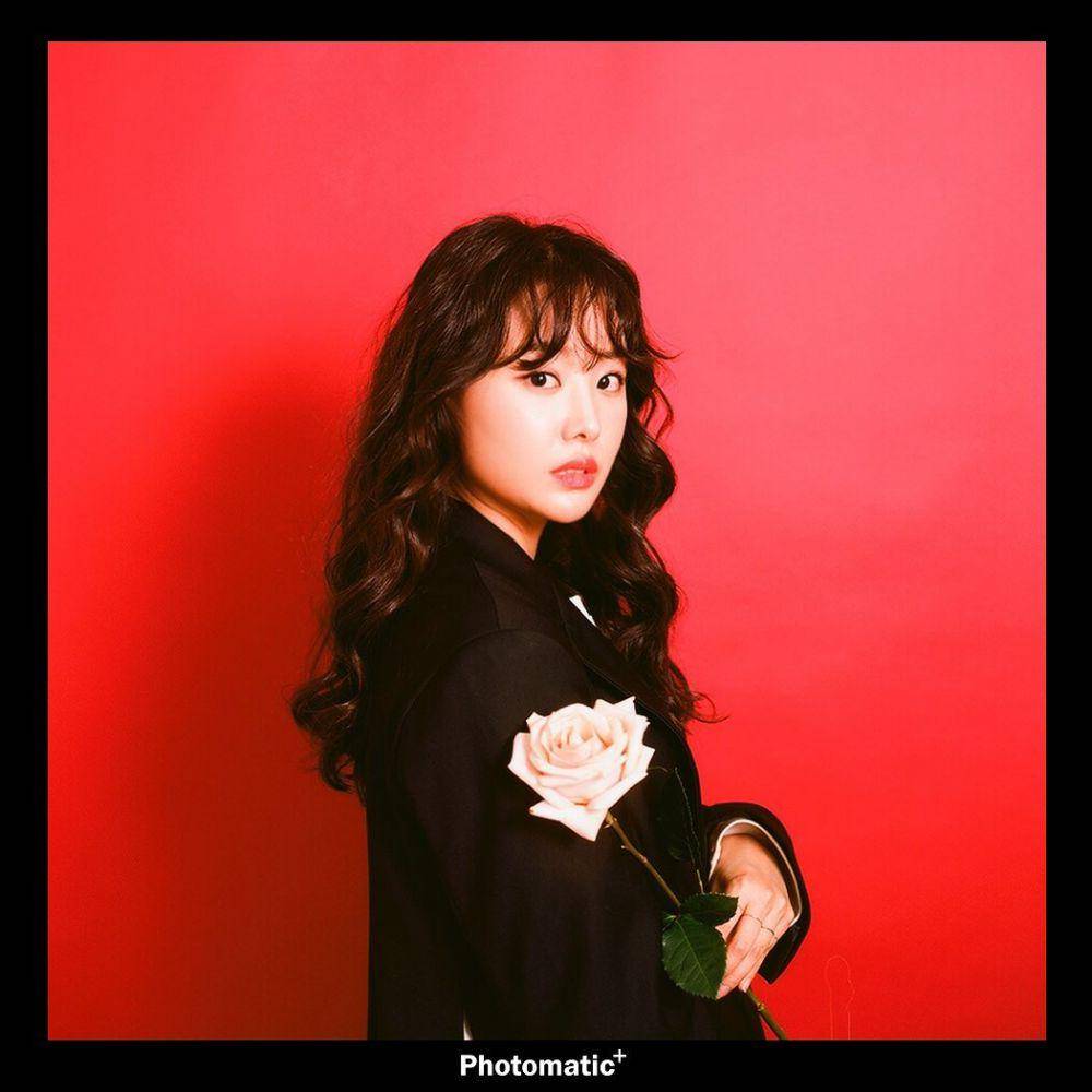 Song Ji Eun (instagram.com/bimil_jieun)