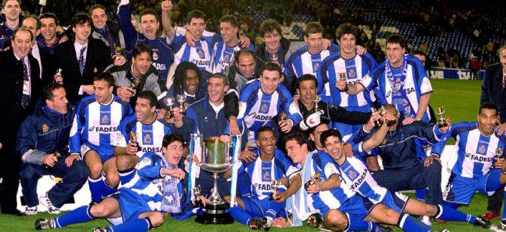 Deportivo La Coruna juara La Liga 1999-00 (footballcritic.com)