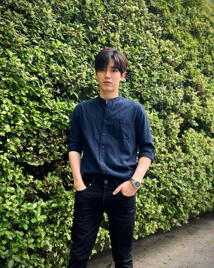 New Thitipoom (instagram.com/newwiee)
