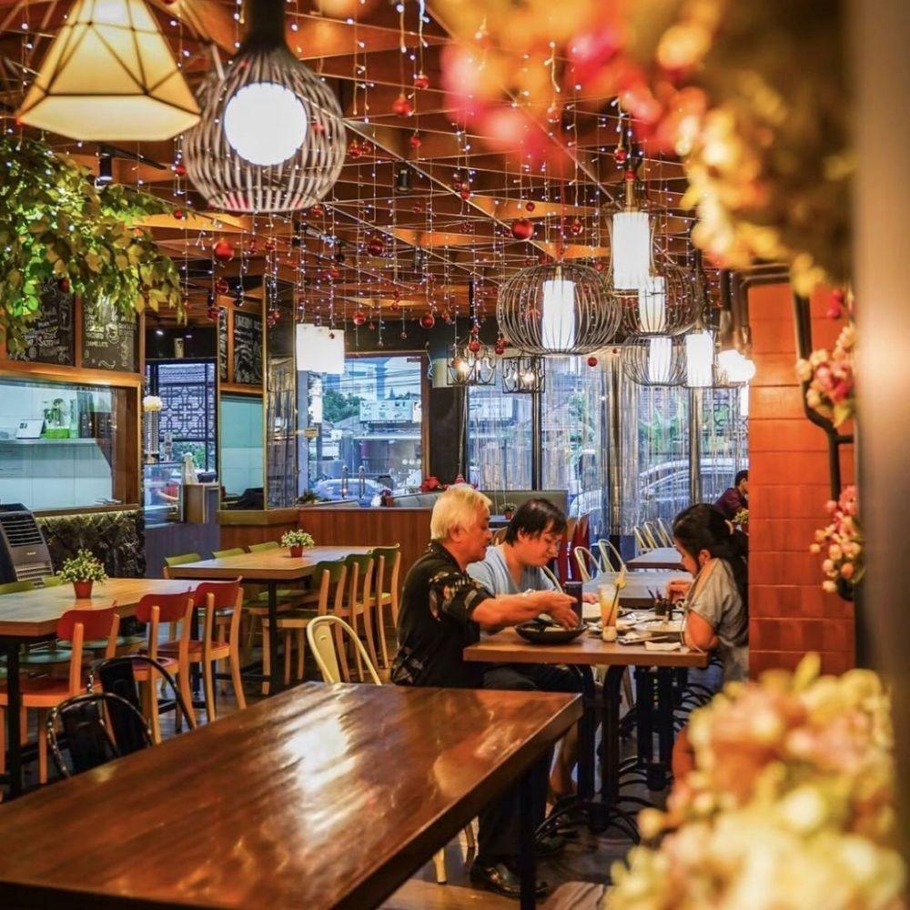6 Cafe Rooftop Jakarta Timur Terhits, Instagenic buat Foto