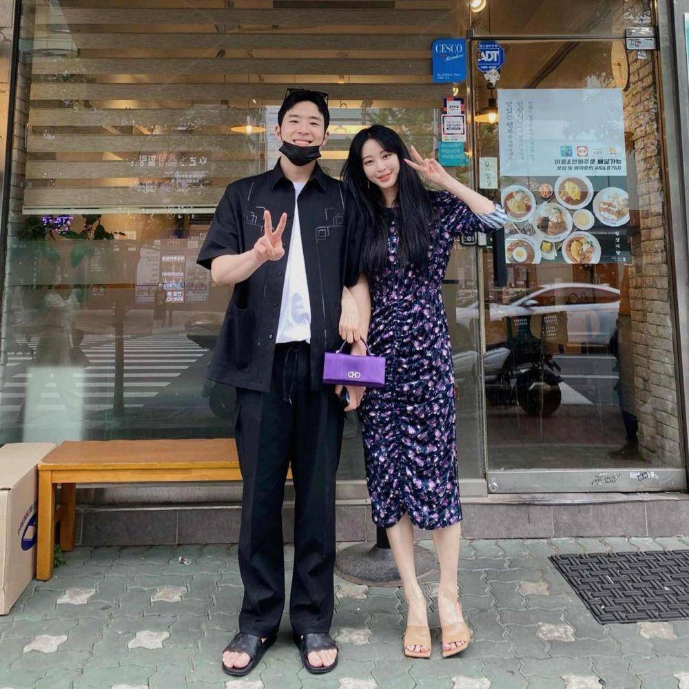 Han Ye Seul dan kekasih. (Instagram.com/han_ye_seul/)