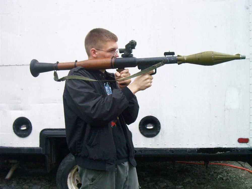 RPG-7 (id.pinterest.com)