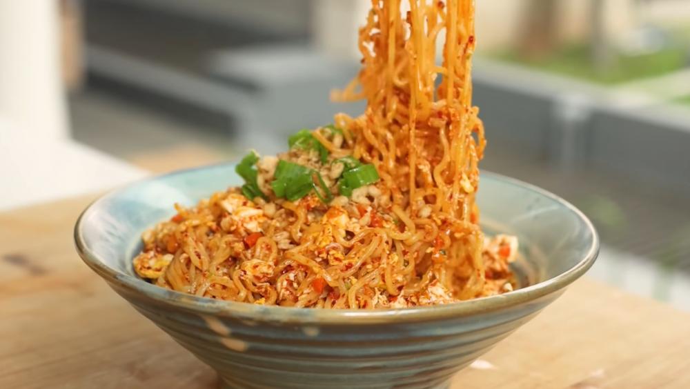 Resep Mie Setan ala Chef Devina Hermawan, Pedasnya Bikin Ketagihan