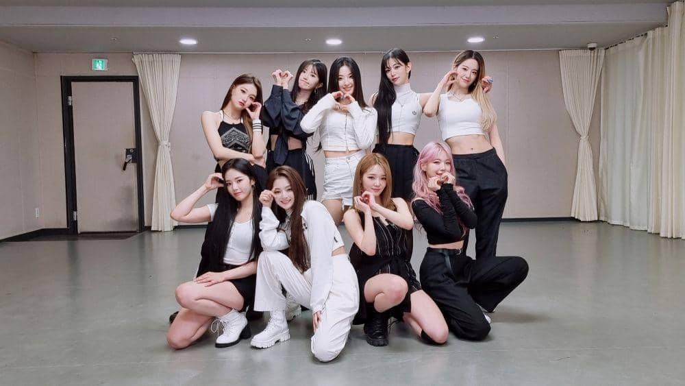 Fromis_9 (twitter.com/realfromis_9)