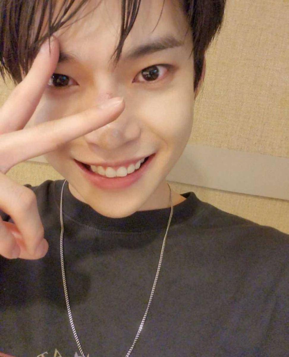 Doyoung NCT (instagram.com/nct127)
