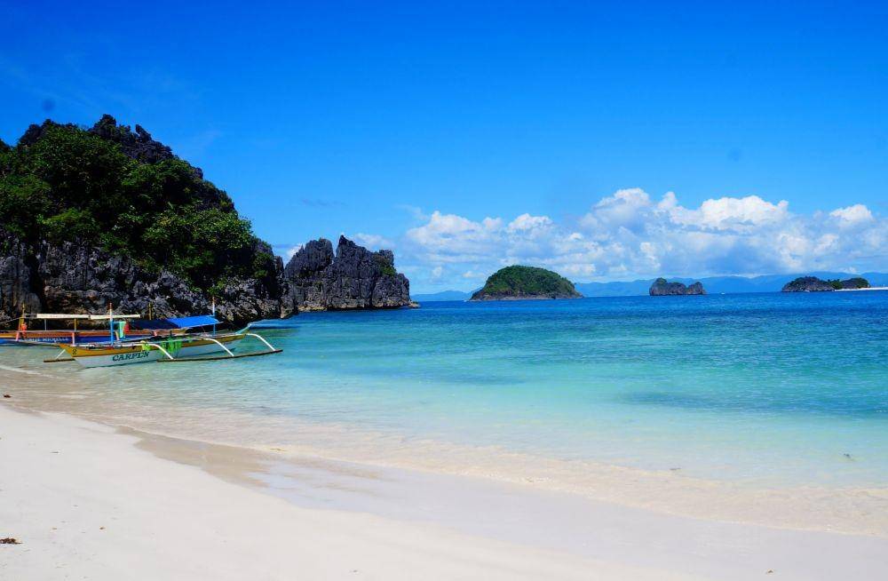 Caramoan Island, Filipina (unsplash.com/janoboscher)