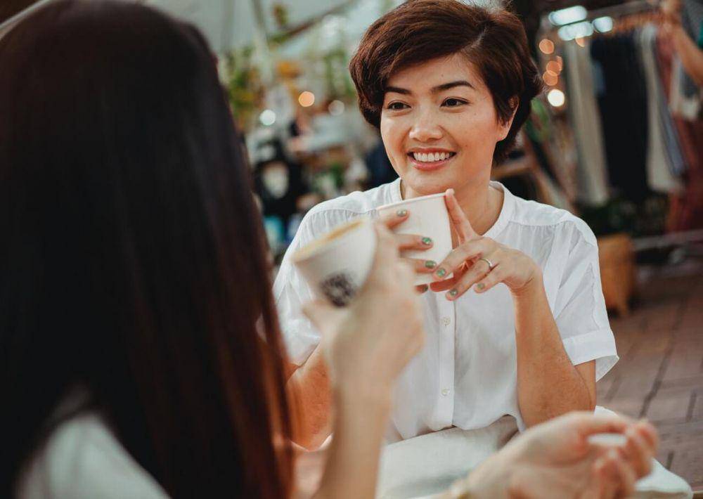 Ilustrasi dua teman wanita (pexels.com/Sam Lion)