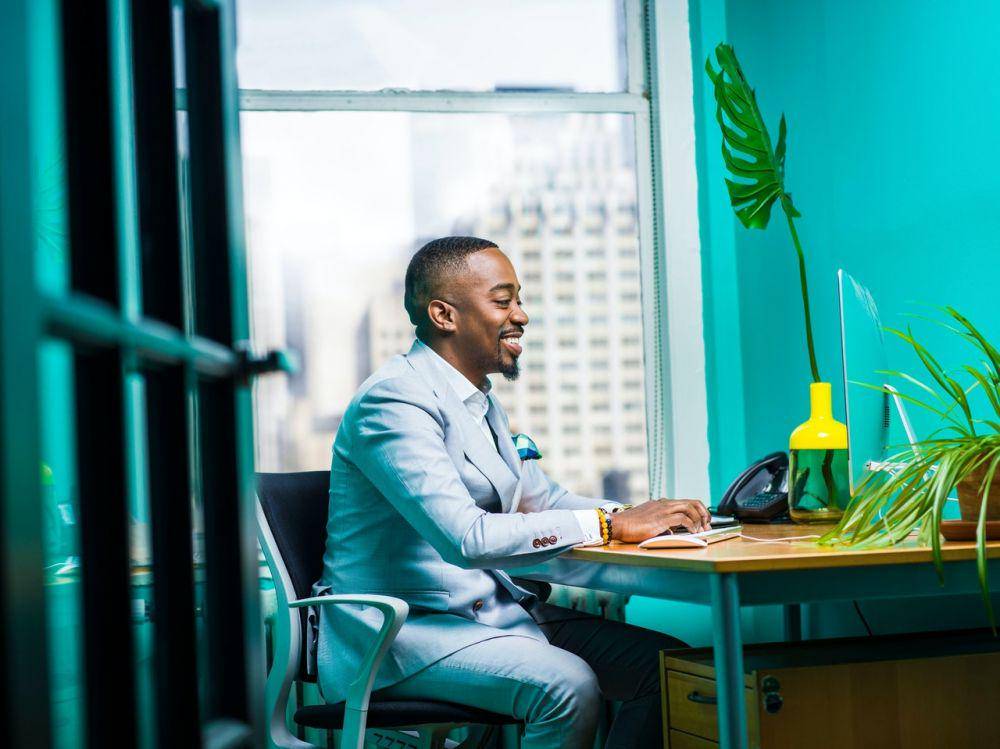 ilustrasi orang bekerja (pexels.com/Jopwell)