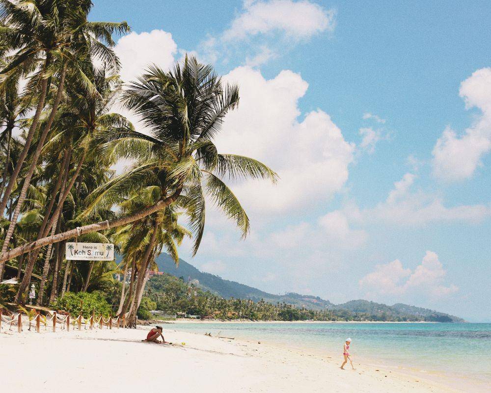 Koh Mook, Thailand (unsplash.com/taylorsimpson)