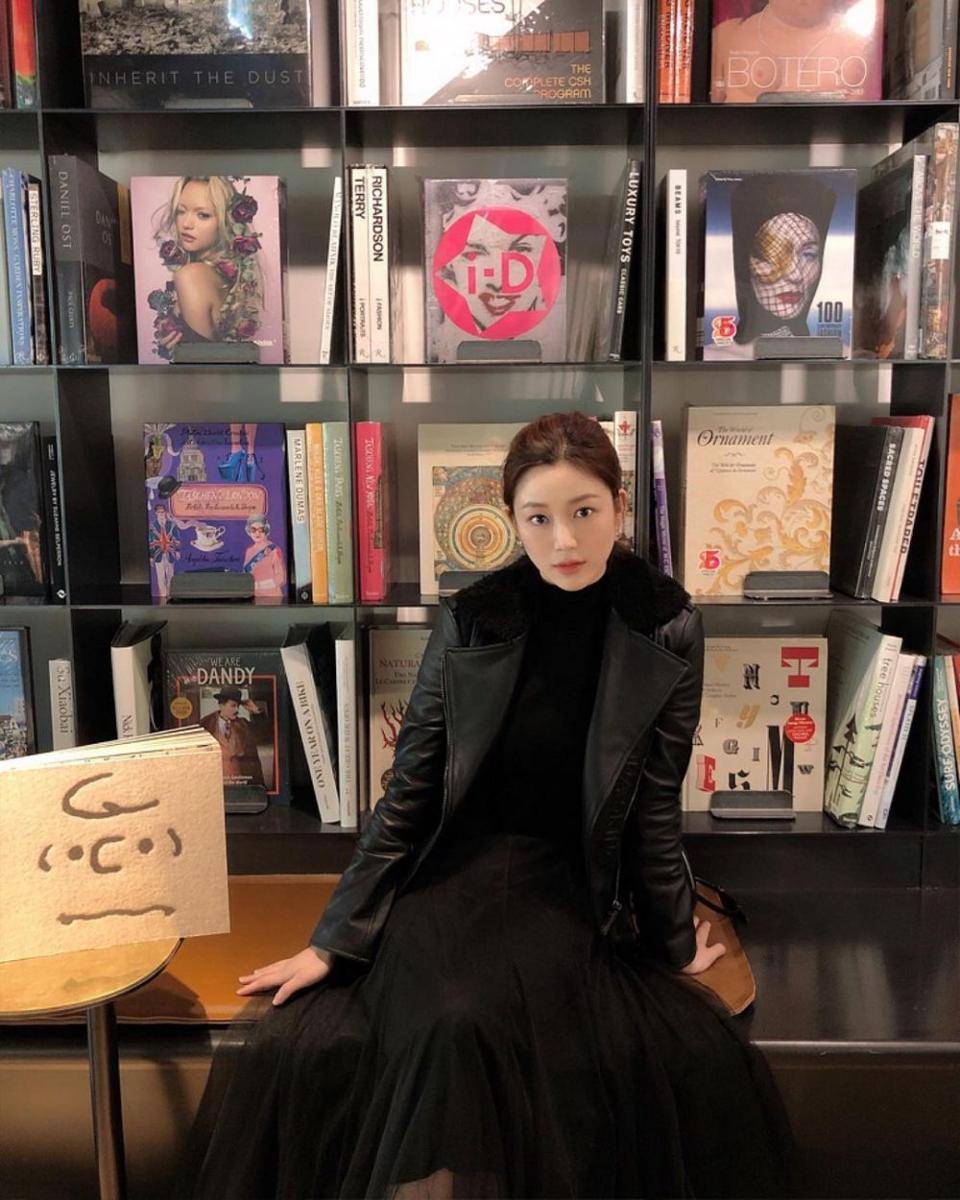 ootd feminin Lee Da In (instagram.com/xx__dain)