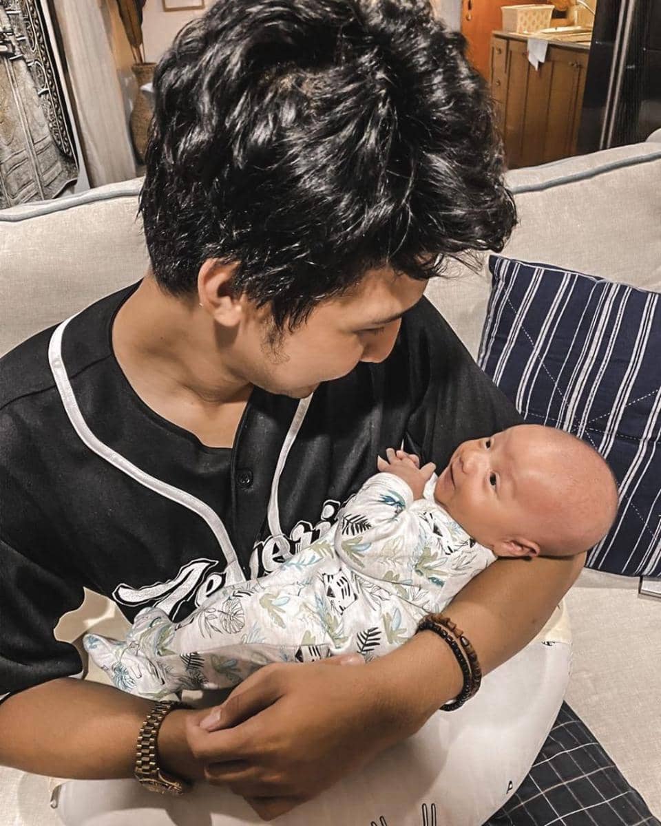 Aditya Zoni dan keponakan (instagram.com/real_aditya1)