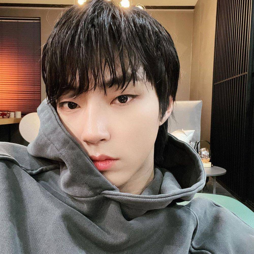 Hwang In Yeop (instagram.com/hi_high_hiy)