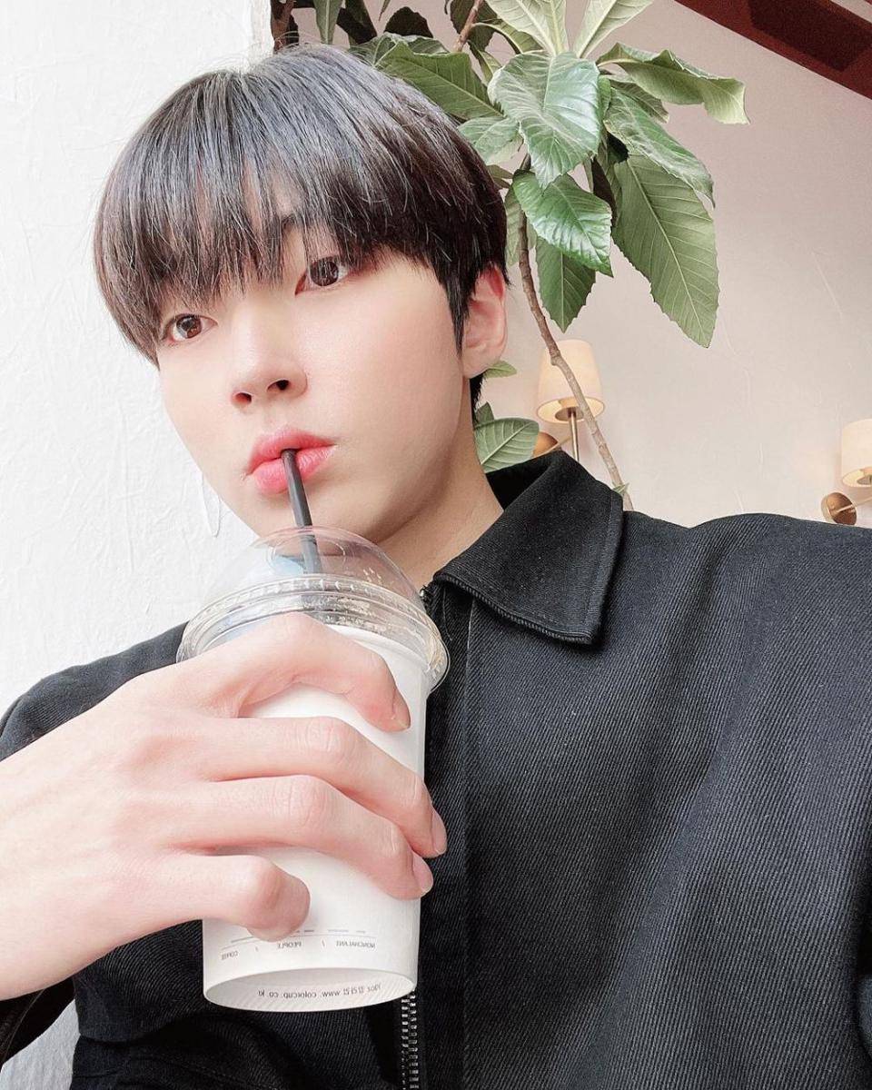 Hwang In Yeop (instagram.com/hi_high_hiy)