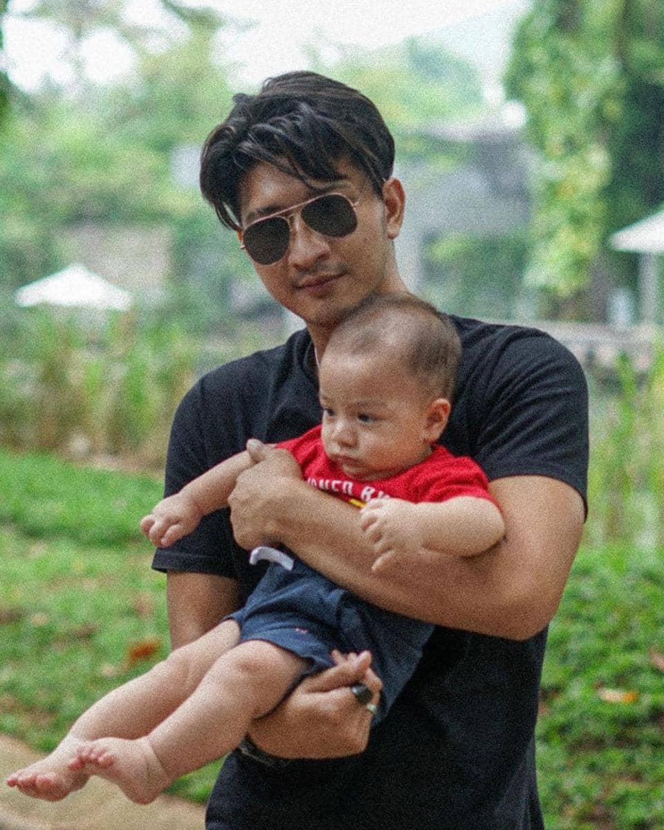 Aditya Zoni dan keponakan (instagram.com/real_aditya1)