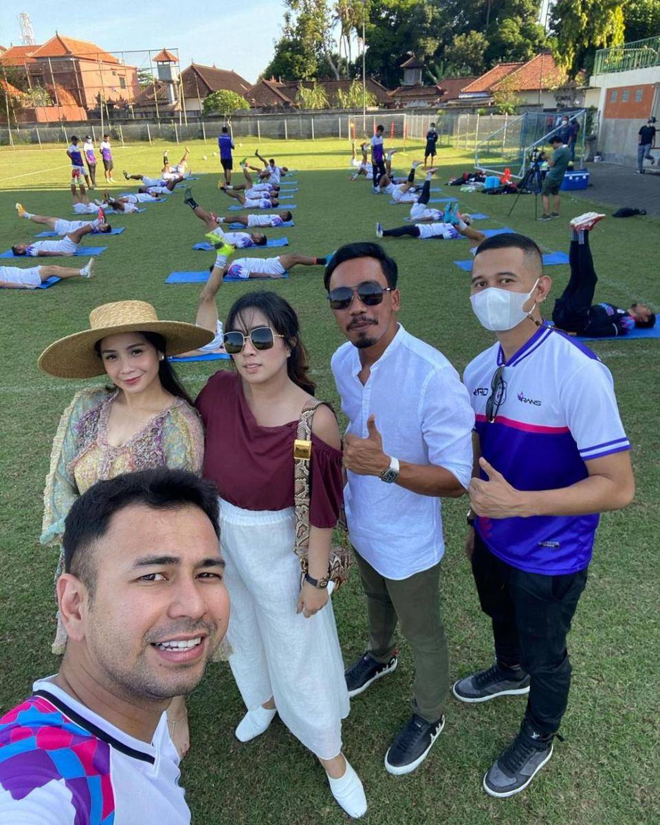 Kegiatan liburan Raffi Ahmad dan Nagita Slavina di Bali. (instagram.com/raffinagita1717)