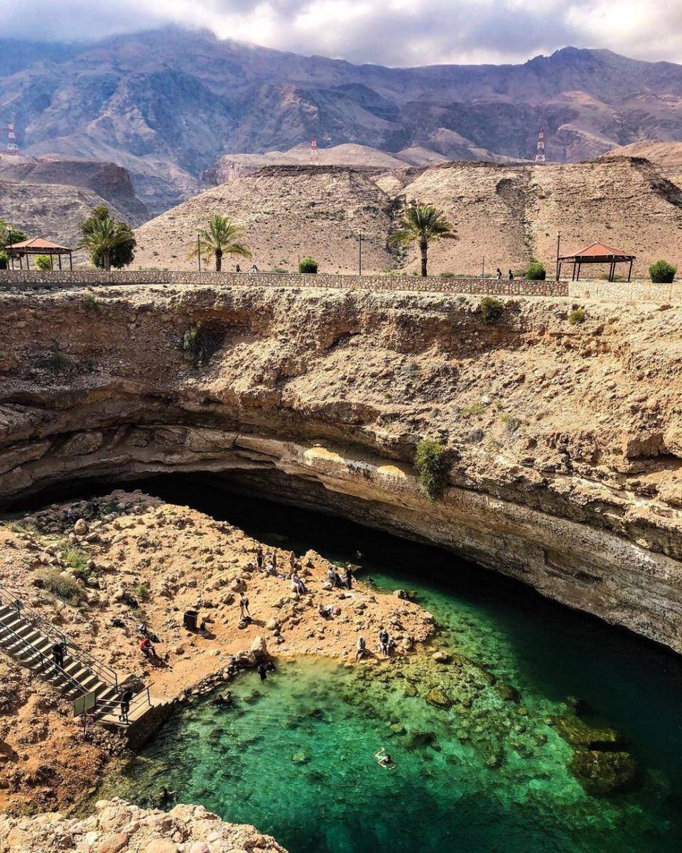 Bimmah Sinkhole (instagram.com/jadlewood)