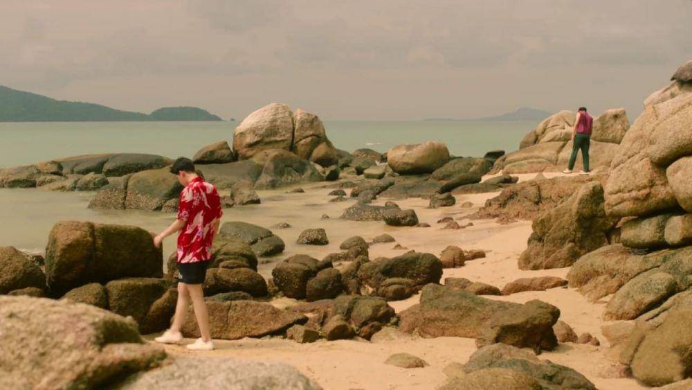 Pantai Nai Han (Youtube.com/NadaoBangkok)