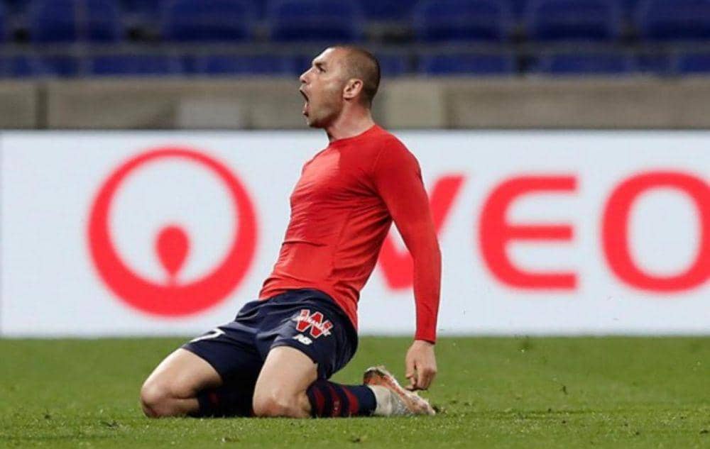 Burak Yilmaz (twitter.com/yilmazburak17)