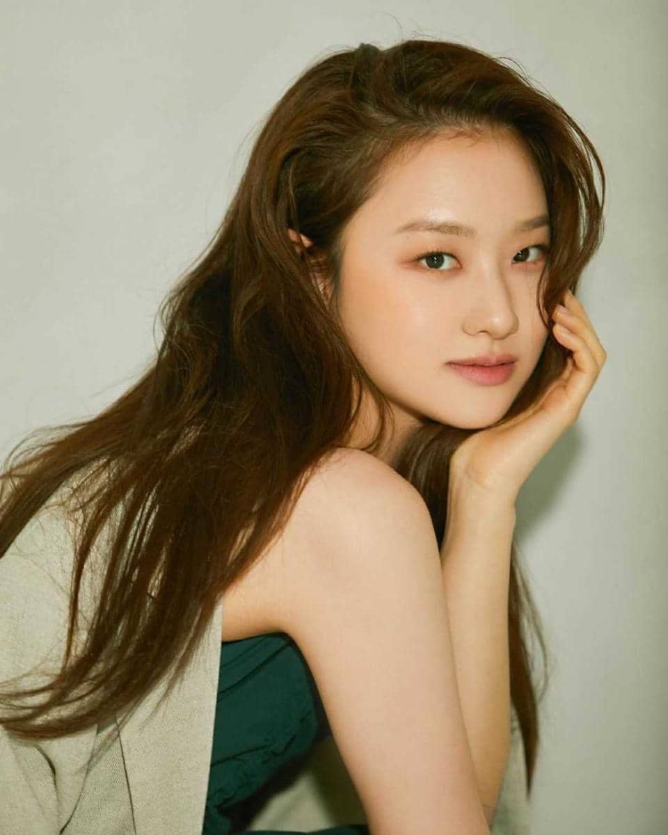 Kim Yi Kyung (instagram.com/_dlrudrla_)