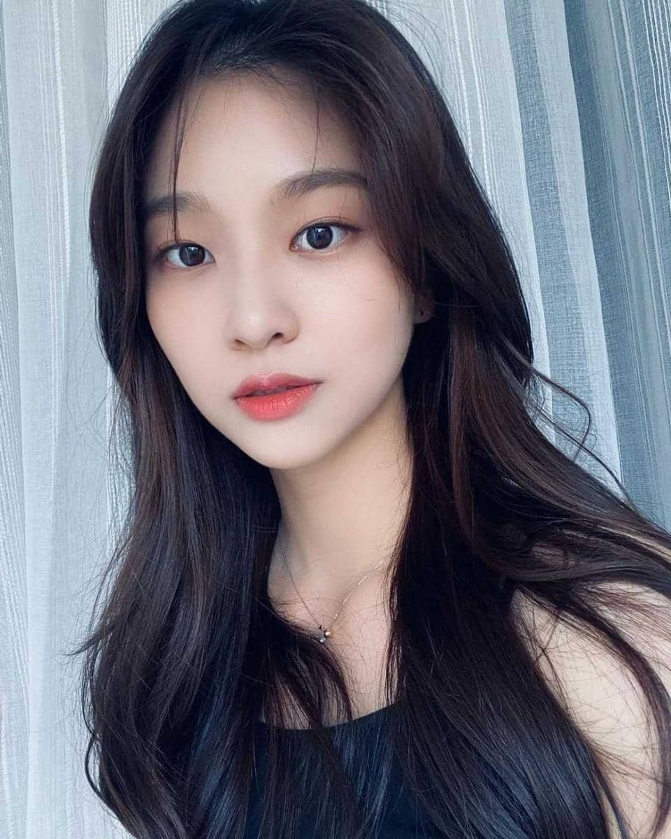 Kim Yi Kyung (instagram.com/_dlrudrla_)