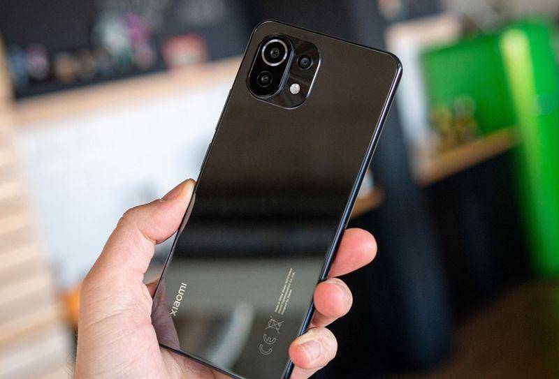 Xiaomi Mi 11 Lite (gsmarena.com)