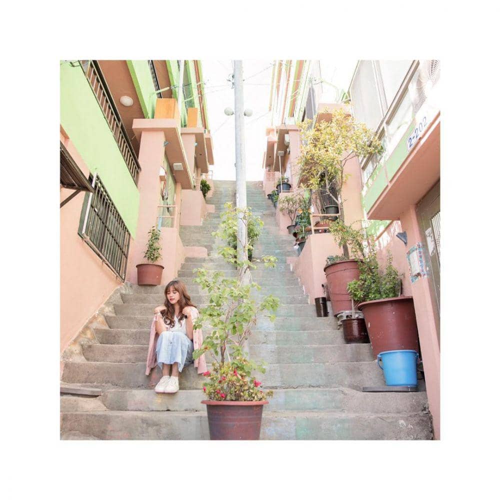 Audi Marissa berkunjung ke Hansung Apartment Buildings (instagram.com/audimarissa)