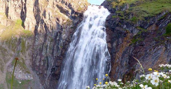 Air terjun Engstligen (familyearthtrek.com)