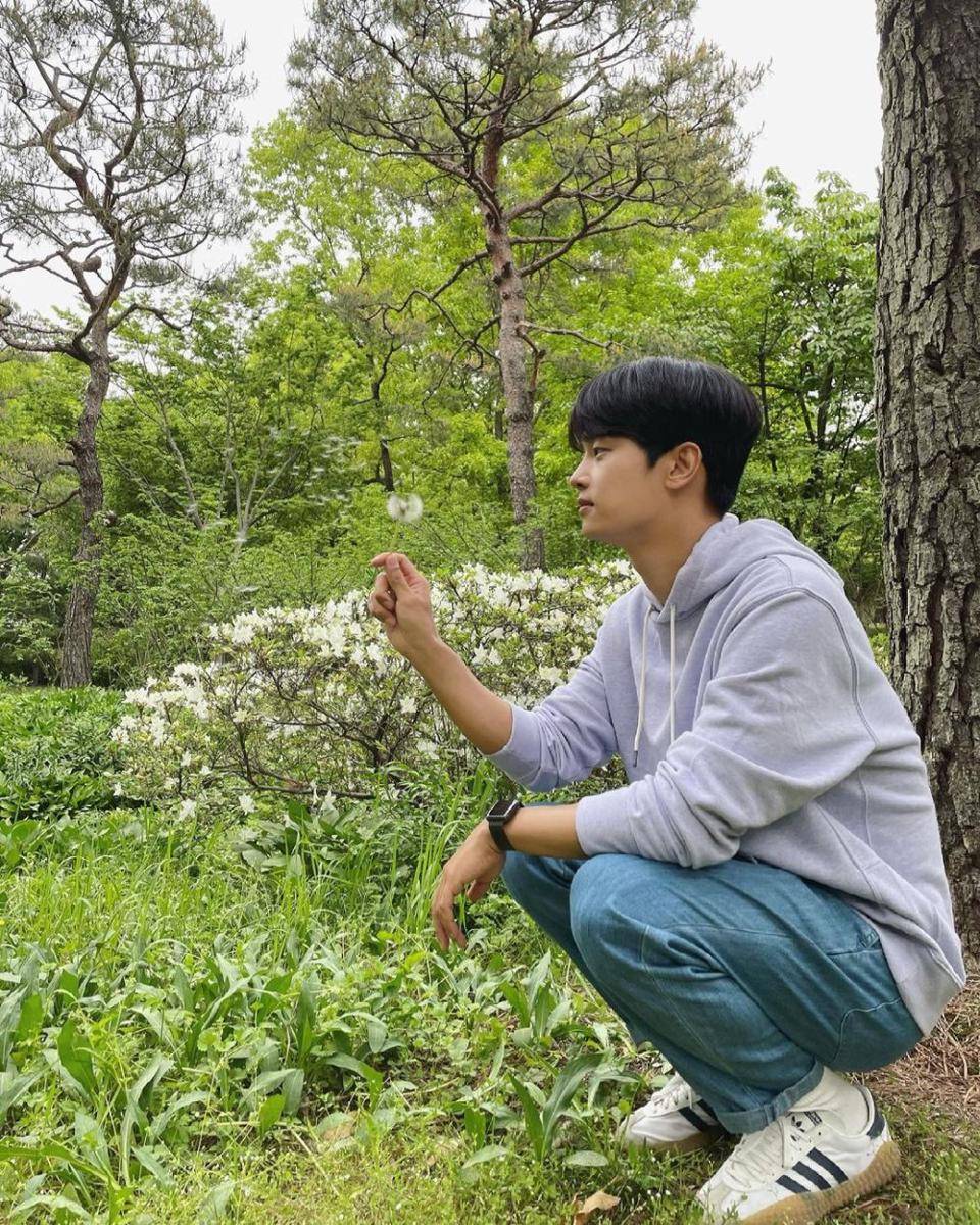 ootd Cha Hak Yeon (instagram.com/achahakyeon)