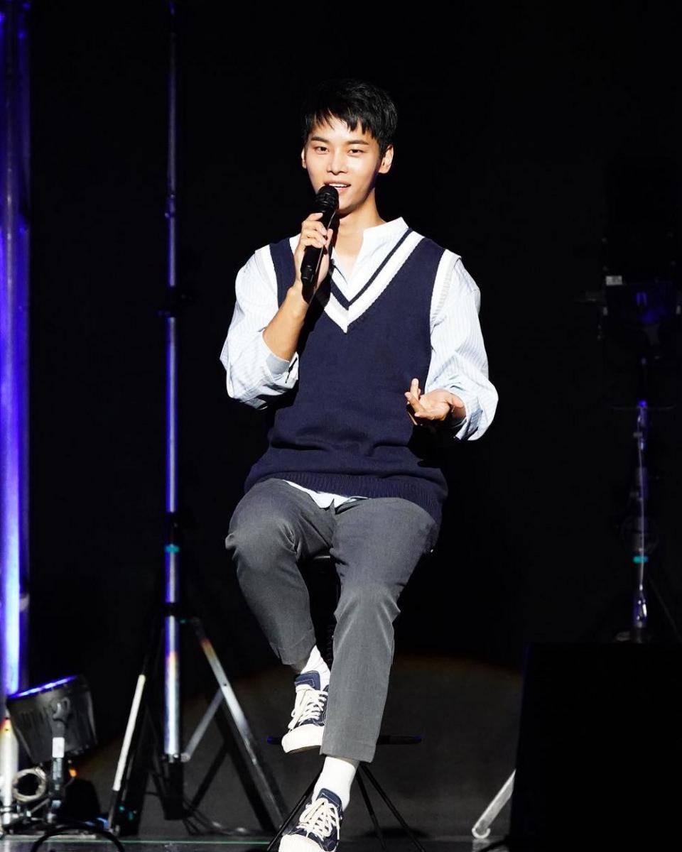 ootd Cha Hak Yeon (instagram.com/achahakyeon)