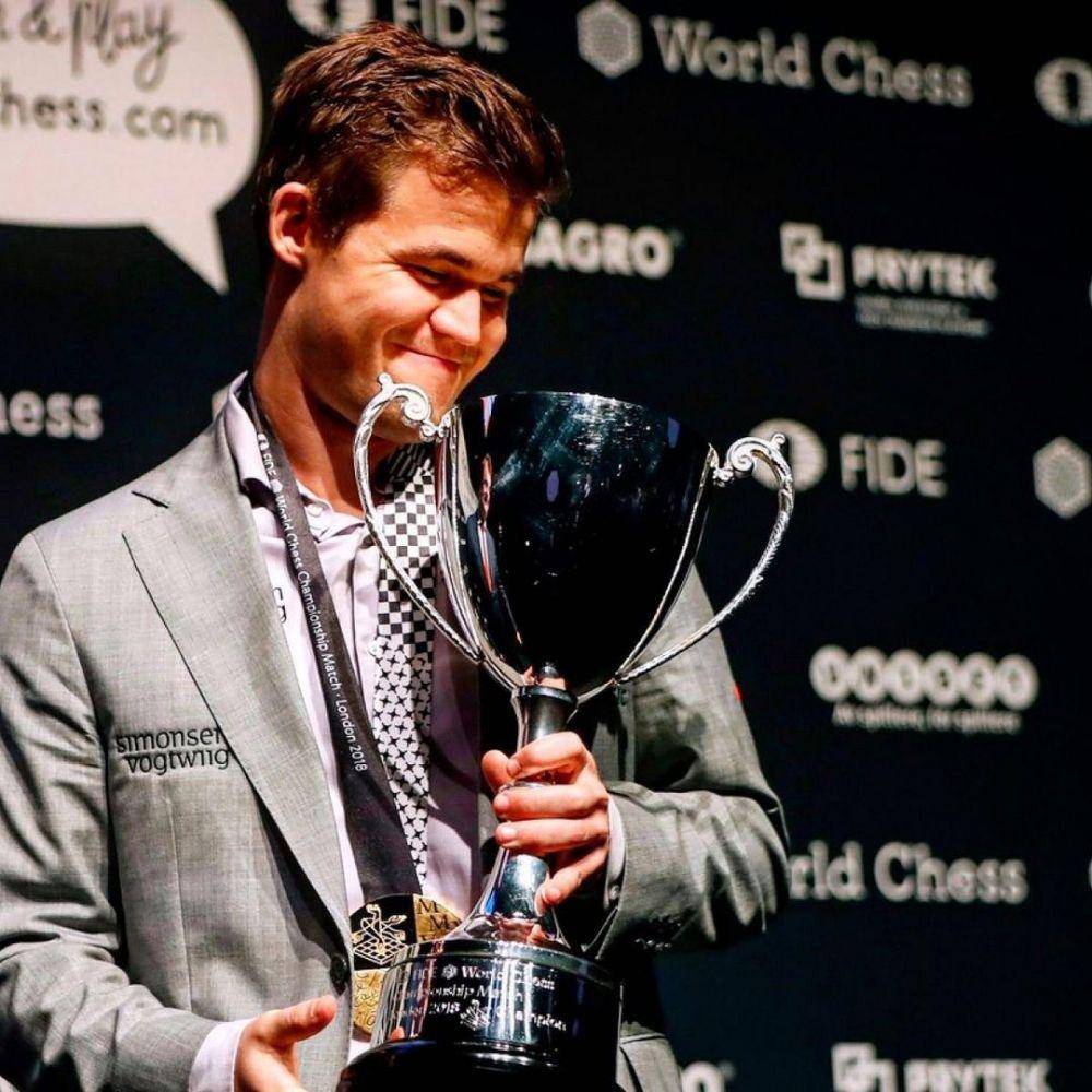 Foto ketika Magnus Carlsen memenangkan kejuaraan catur dunia 2018 (instagram.com/magnus_carlsen)