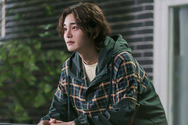 Choi Jung Woo di KDrama A Blue Spring For A Far (hancinema.net)
