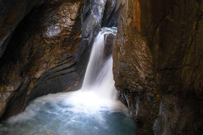 Air terjun Rosenlaui (commons.wikimedia.org)