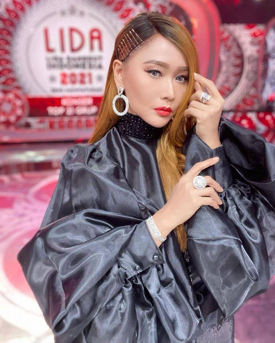 Inul Daratista (instagram.com/inul.d)