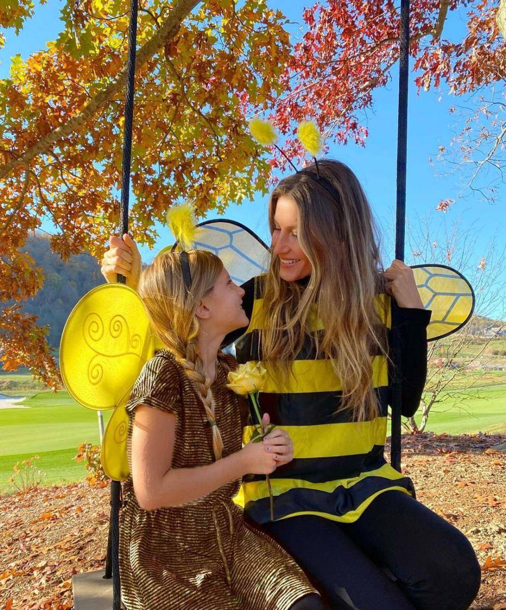 potret keluarga Gisele Bundchen (Instagram.com/tombrady)
