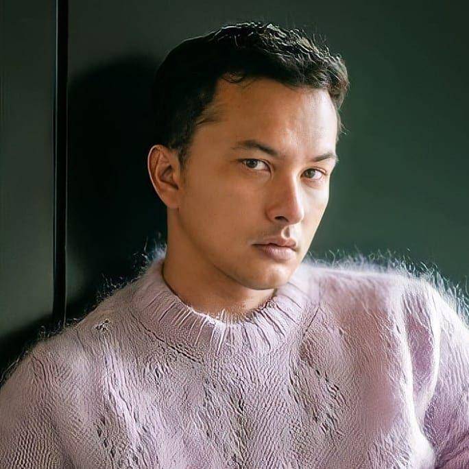 Nicholas Saputra (instagram.com/allaboutnicsap)