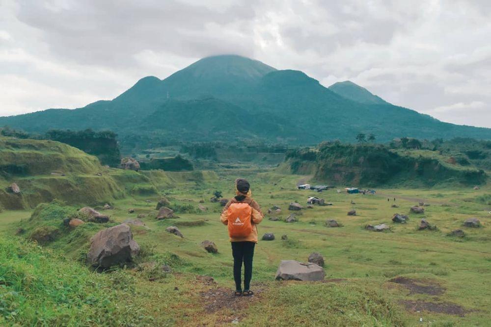 10 Bekas Tambang Paling Cantik di Indonesia, Mirip Grand Canyon!