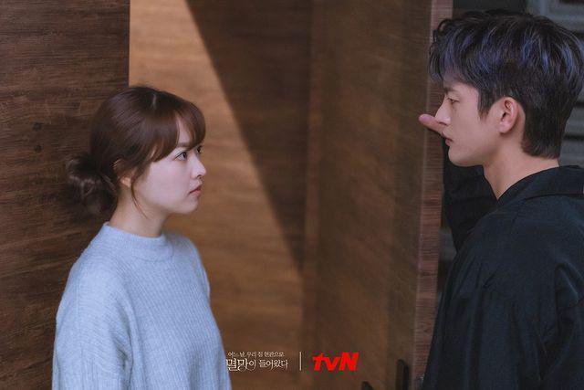Park Bo Young dan Seo In Guk (instagram.com/tvndrama.official)