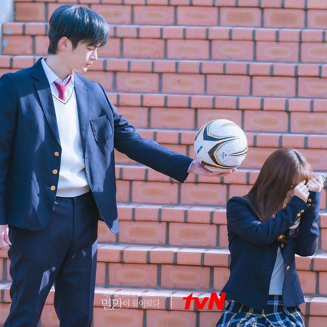 Park Bo Young dan Seo In Guk (instagram.com/tvndrama.official)