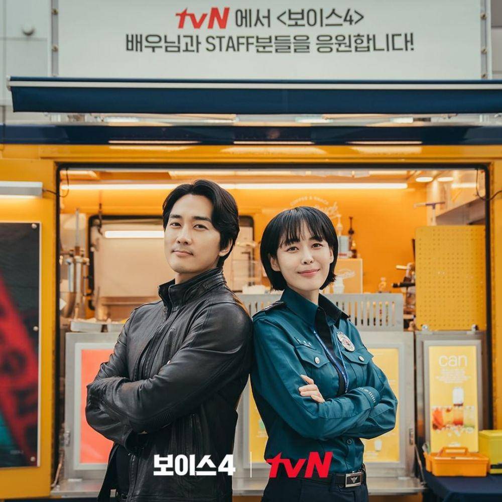Song Seung Heon dan Lee Ha Na di belakang layar drama Voice 4. (instagram.com/tvndrama.official)