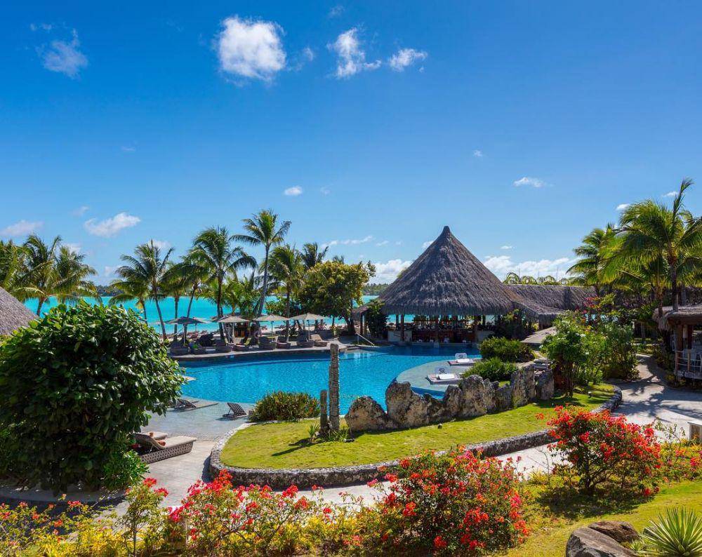 Pulau Bora Bora (instagram.com/stregisborabora)