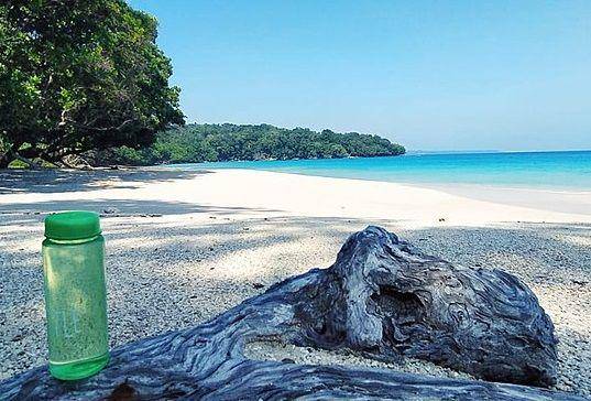 Pantai Cimayang di Taman Nasional Ujung Kulon. (commons.wikimedia.org)