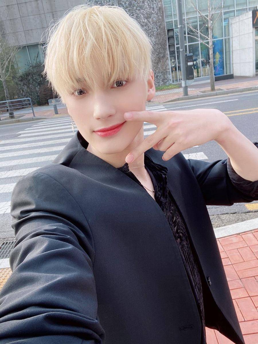 Huening Kai TXT (twitter.com/TXT_members)