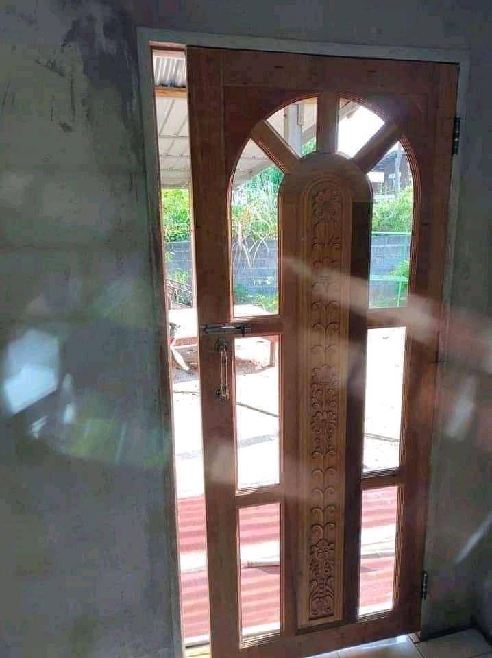 Desain pintu lucu (facebook.com/Titan)