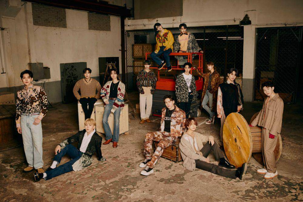 SEVENTEEN (twitter.com/pledis_17)