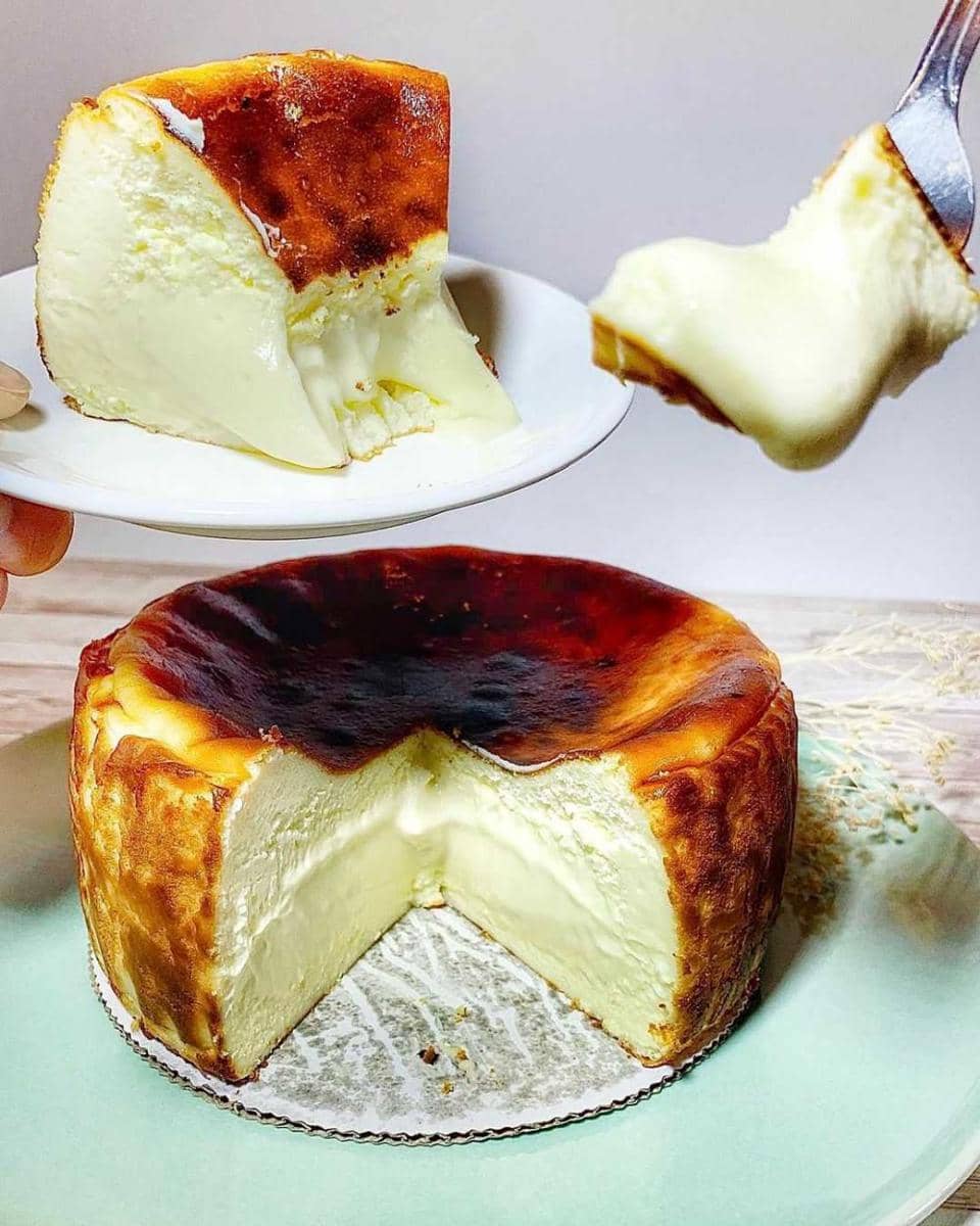 basque cheesecake (instagram/hawaii_foodaholic)